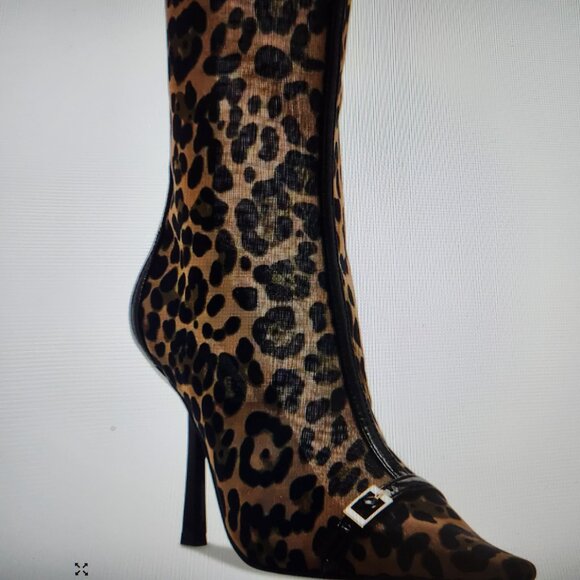 Steve Madden "Ashlin" Leopard Booties. NIB. Size 5 - Picture 1 of 8
